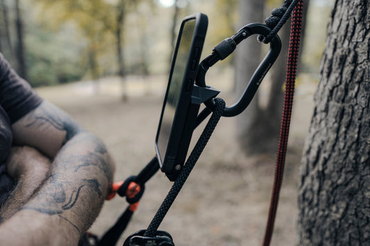 Phone mount for saddle hunting
