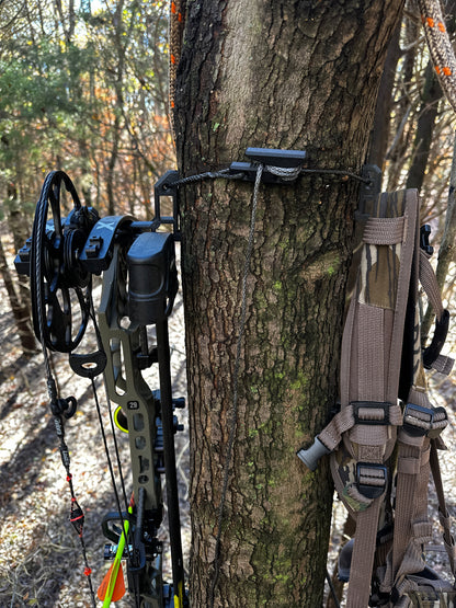Saddle hunting setup with a wayward wire ultimate gear hanging system, ultralight